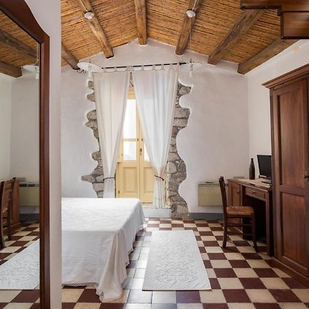 Locanda Di Corte Bosa Bagian luar foto